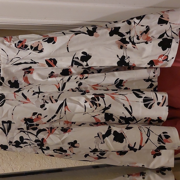 White House Black Market Ecru & Goddess Floral Sateen Fit & Flare Dress Sz8P NWT - Picture 5 of 15